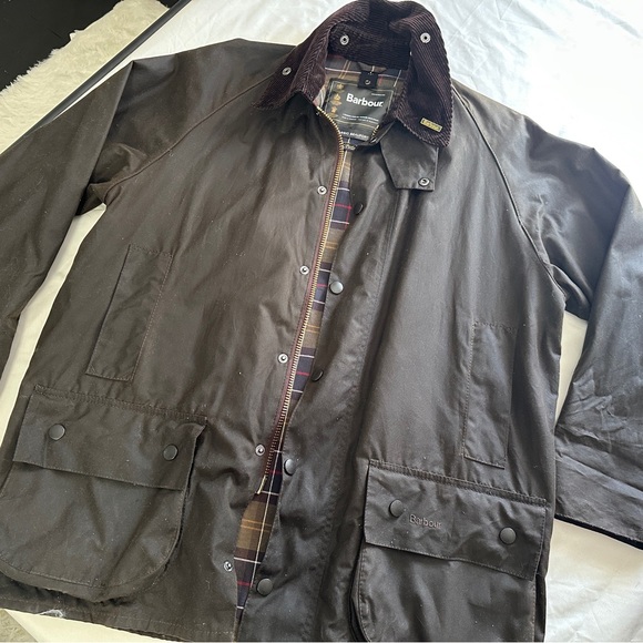 Barbour Classic Beaufort Wax Jacket - Picture 2 of 7